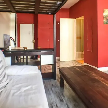 Bastille- Grand Studio Rue De Lappe Daire Paris