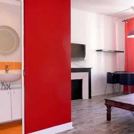Bastille- Grand Studio Rue De Lappe Paris